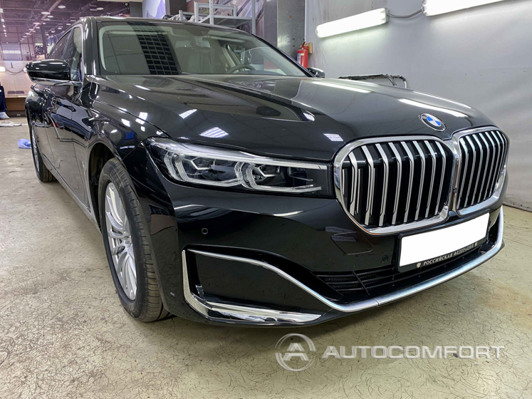 Оклейка зон риска антигравийной пленой Llumar BMW 7 (G11) restyling