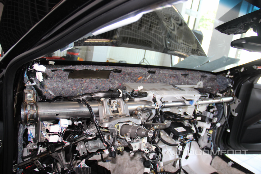 Шумоизоляция торпедо Toyota Camry (XV70)