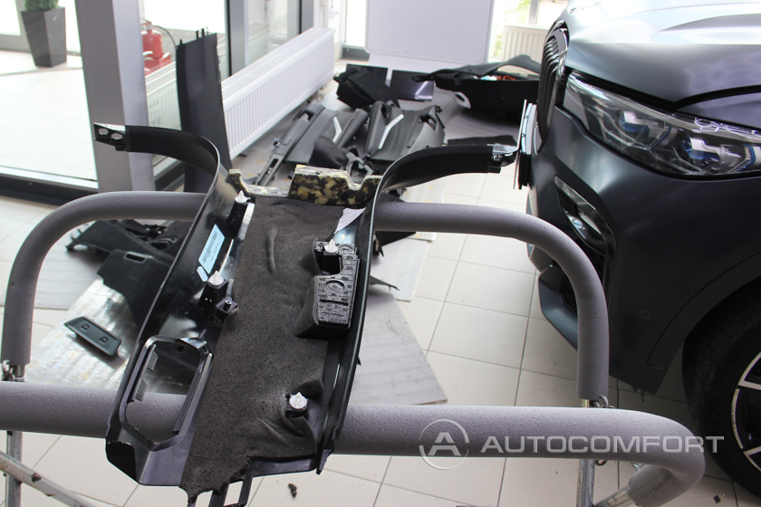 Шумоизоляция Exclusive SGM + колесные арки BMW X7 (G07)