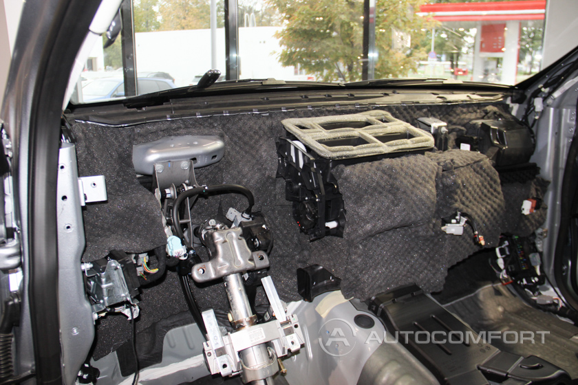 Шумоизоляция торпедо Lincoln Navigator (IV)